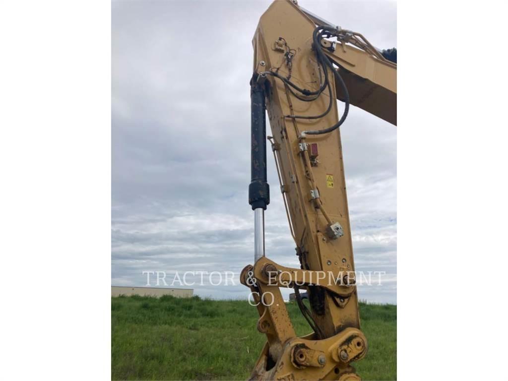 CAT 330 Paletli ekskavatörler