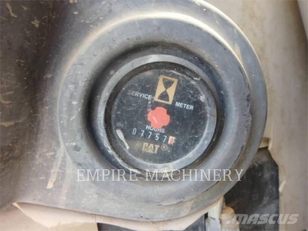 CAT 330CL Paletli ekskavatörler