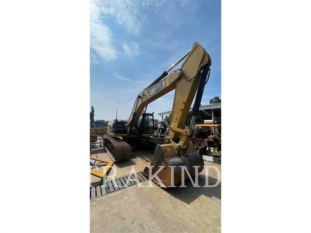 CAT 330D2L Paletli ekskavatörler