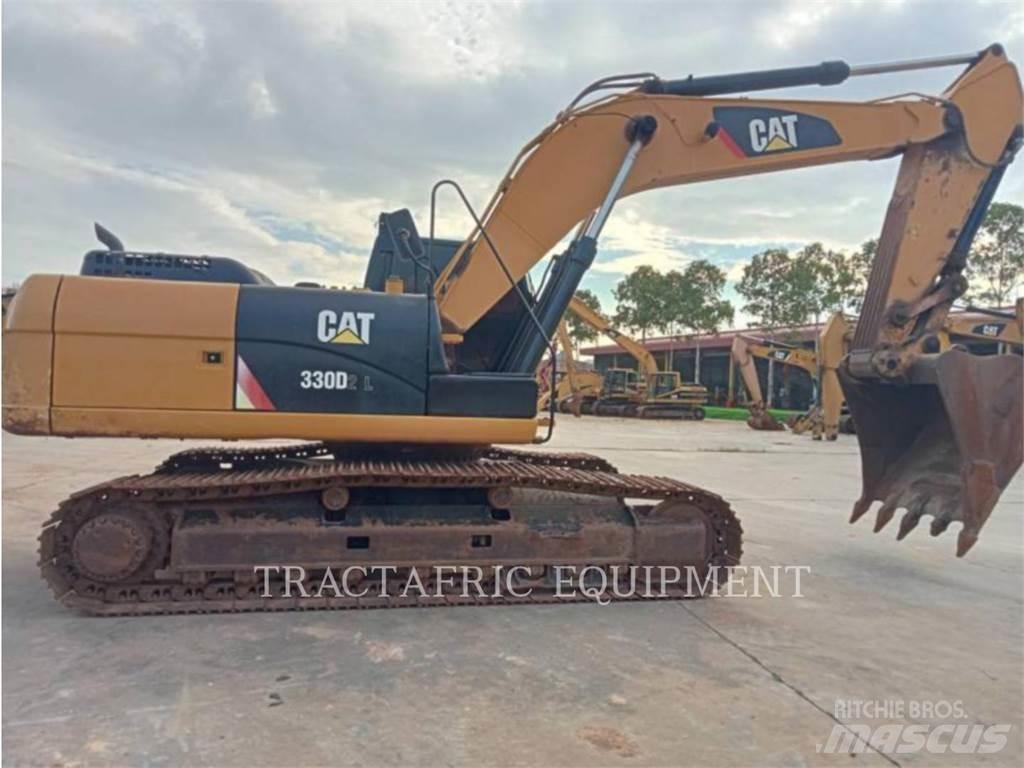 CAT 330D2L Paletli ekskavatörler