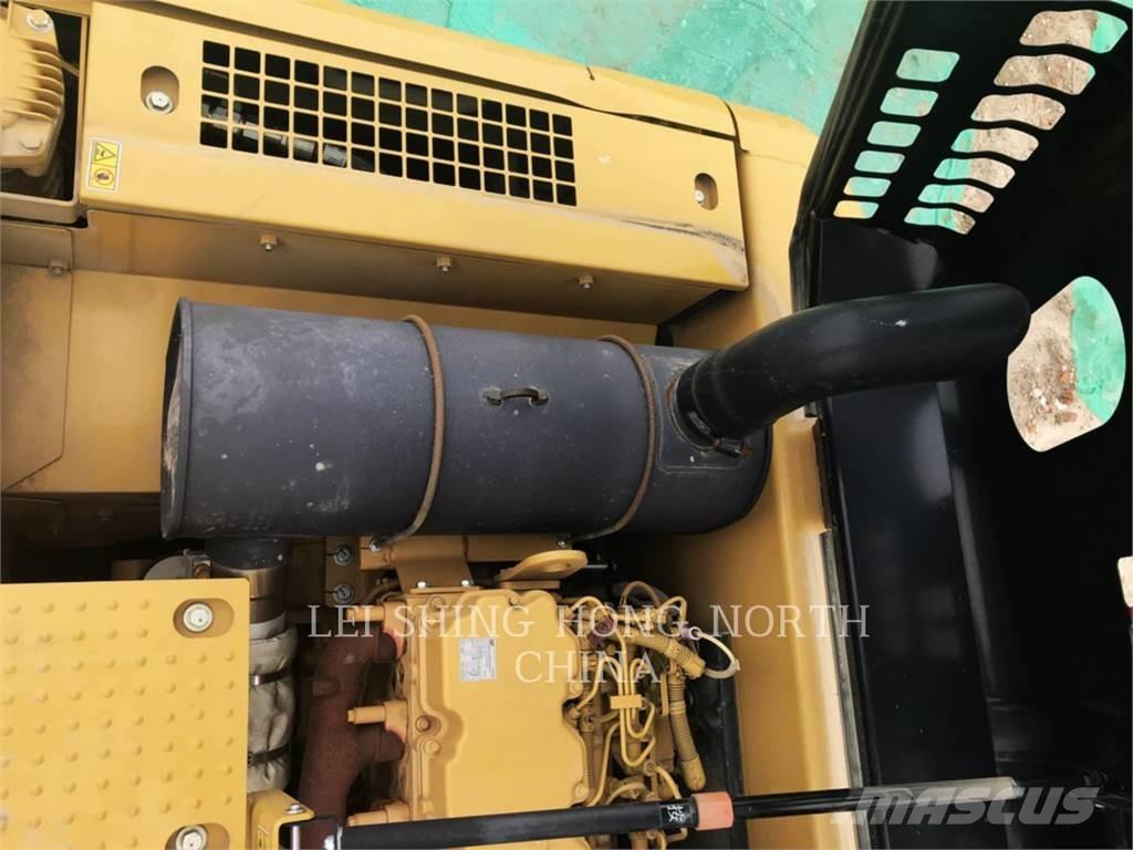 CAT 330D2L Paletli ekskavatörler