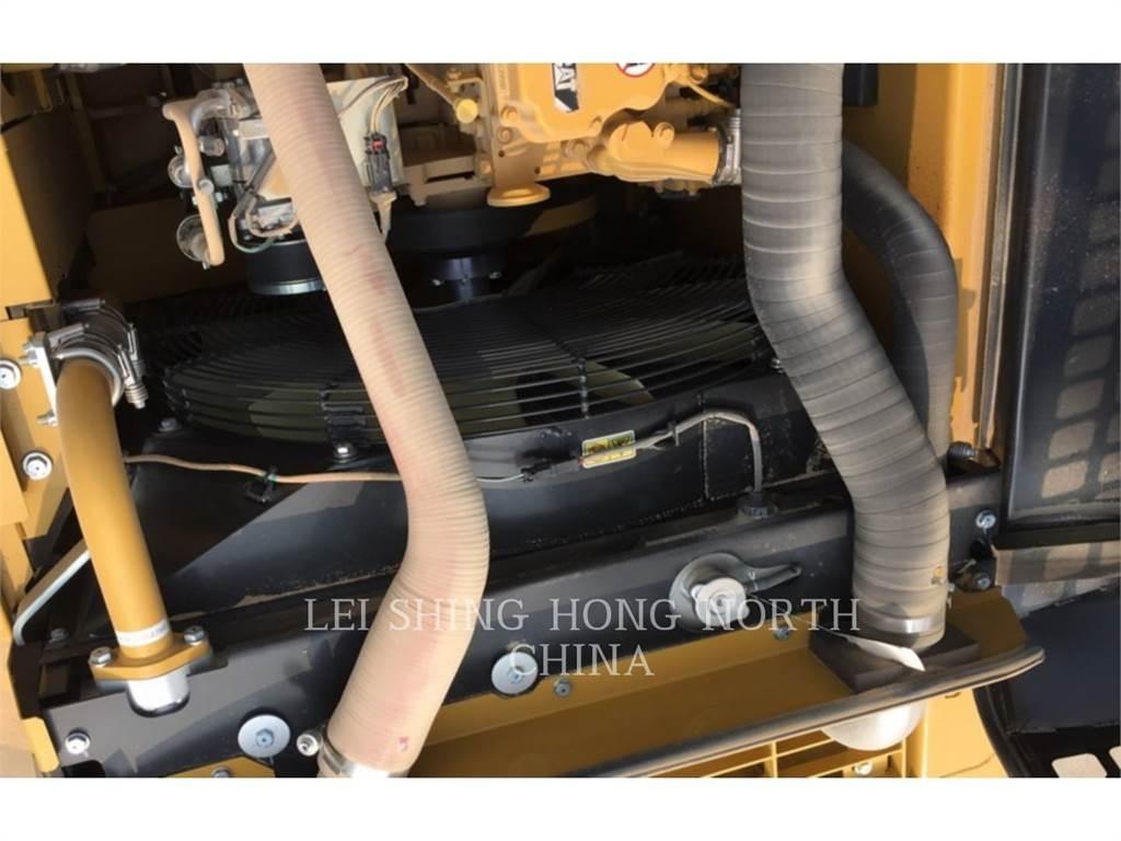 CAT 330D2L Paletli ekskavatörler
