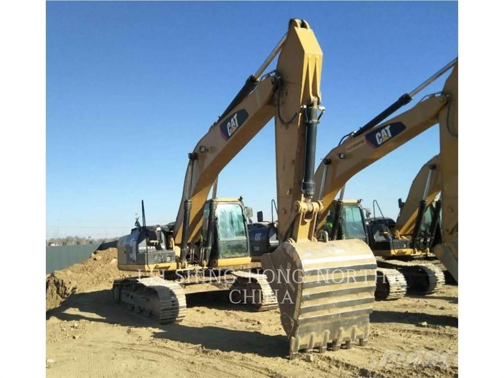 CAT 330D2L Paletli ekskavatörler