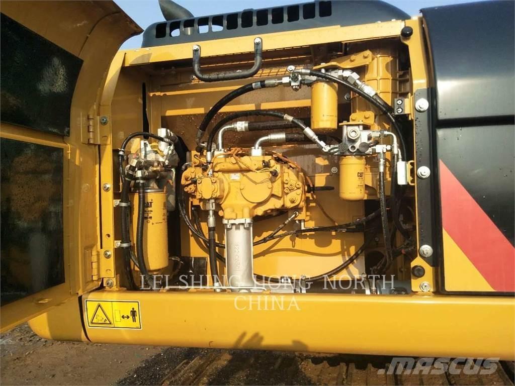 CAT 330D2L Paletli ekskavatörler