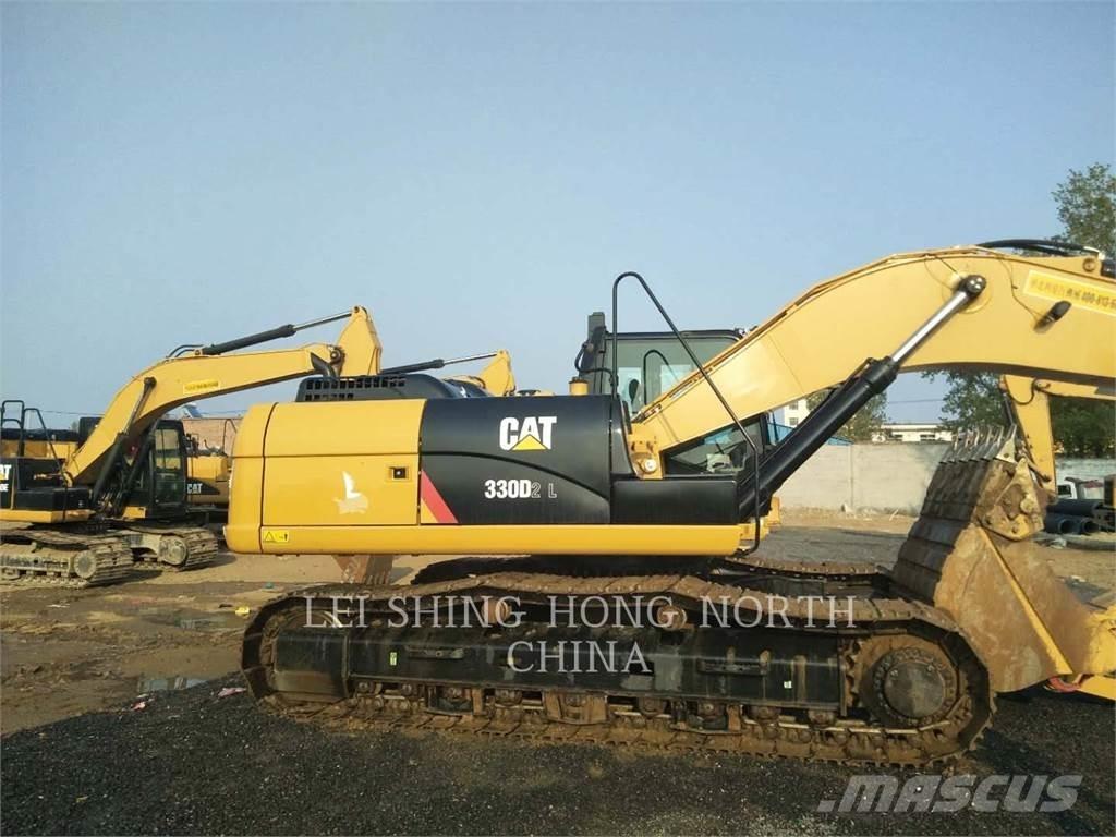 CAT 330D2L Paletli ekskavatörler