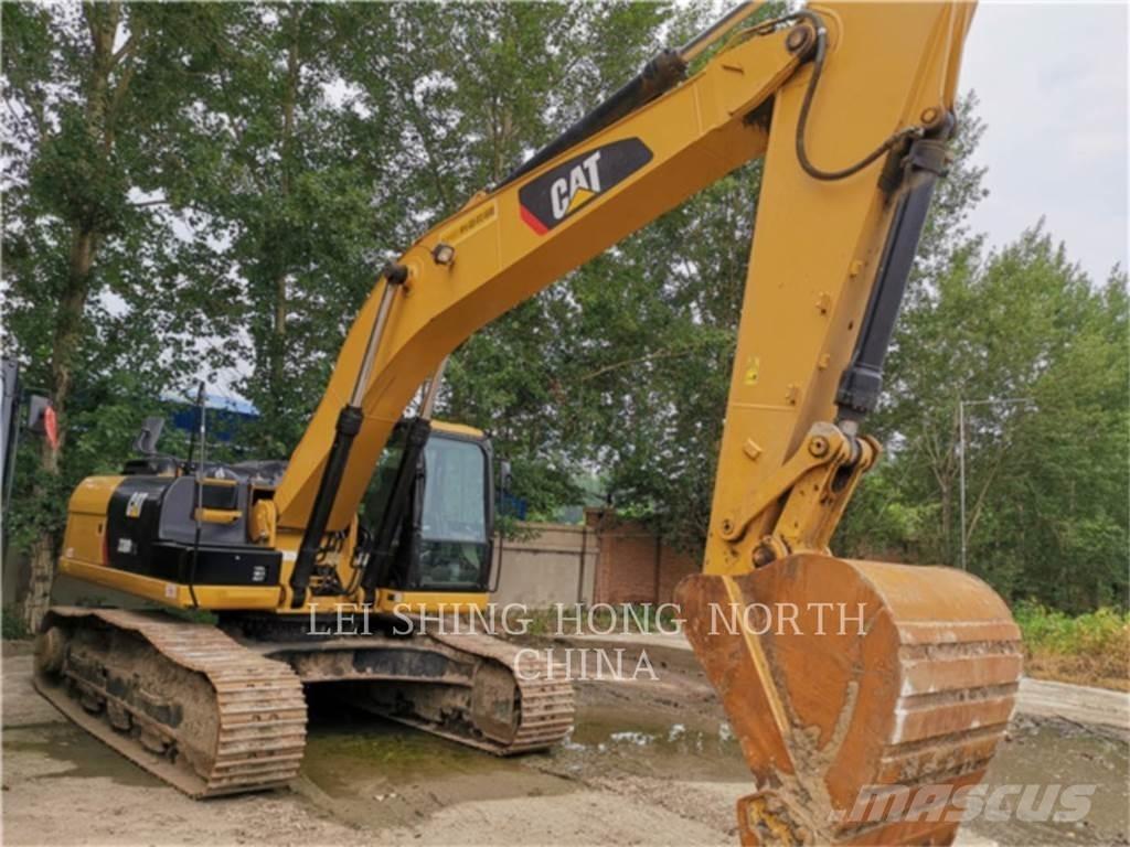 CAT 330D2L Paletli ekskavatörler