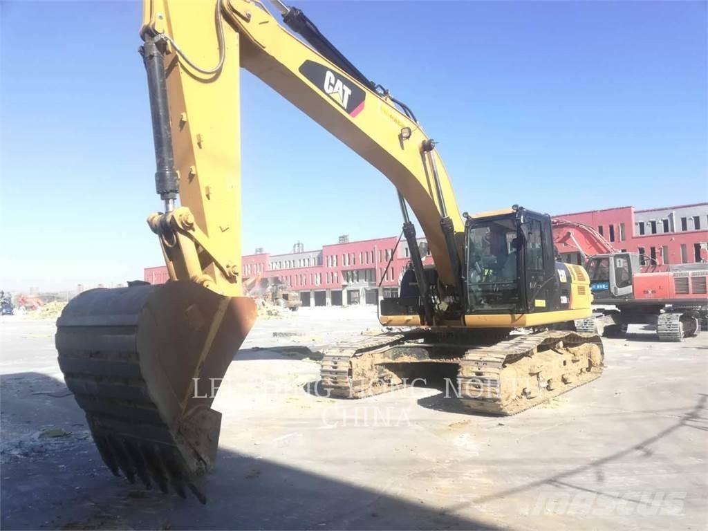 CAT 330D2L Paletli ekskavatörler