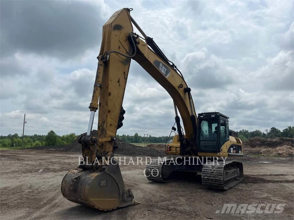 CAT 330DL Paletli ekskavatörler
