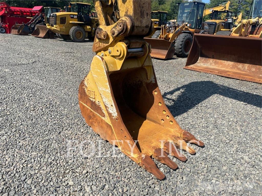 CAT 330FL Paletli ekskavatörler