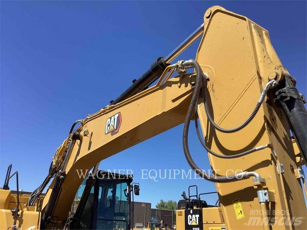 CAT 335 Paletli ekskavatörler