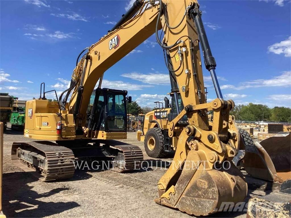 CAT 335 Paletli ekskavatörler