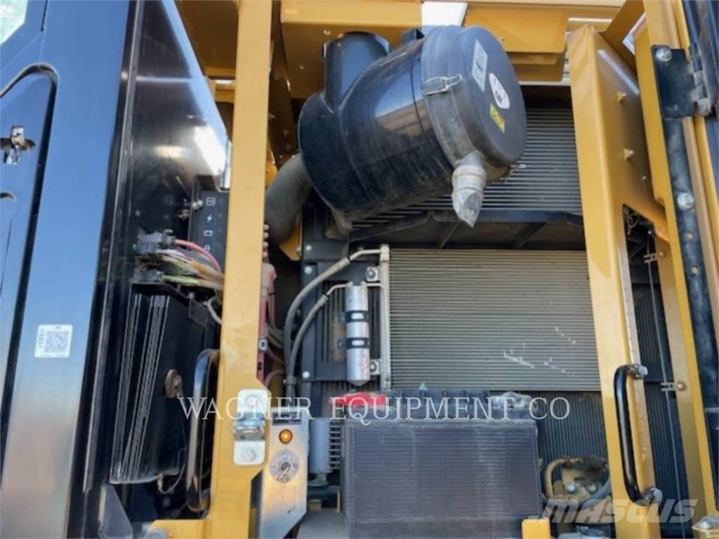 CAT 335FL Paletli ekskavatörler
