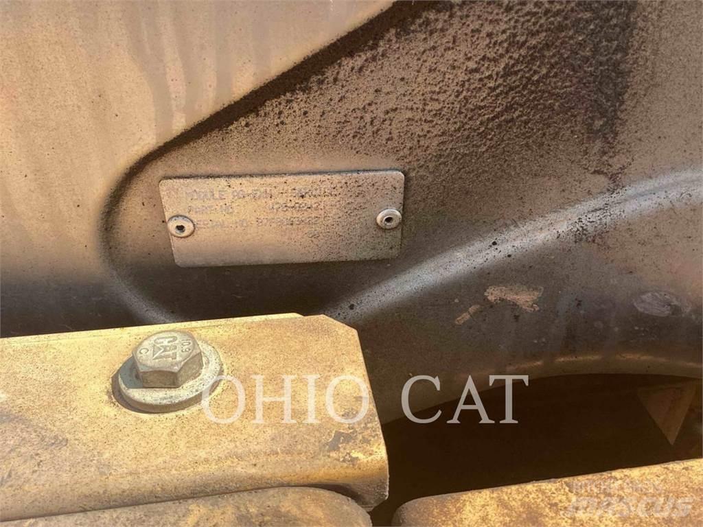 CAT 335FL Paletli ekskavatörler