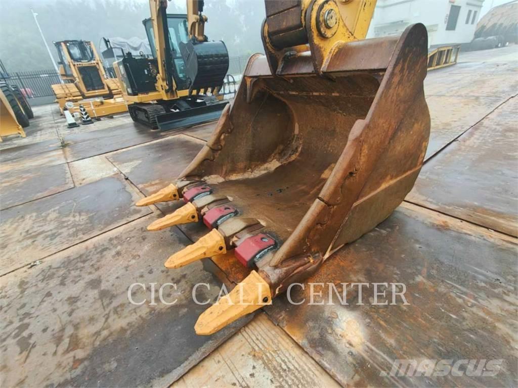 CAT 336-08 Paletli ekskavatörler