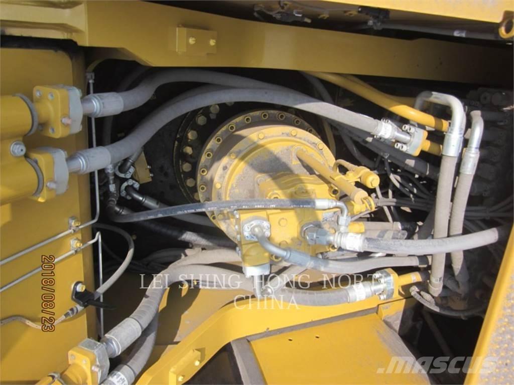 CAT 336D2 Paletli ekskavatörler