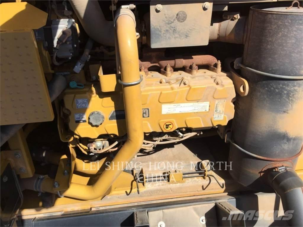 CAT 336D2 Paletli ekskavatörler