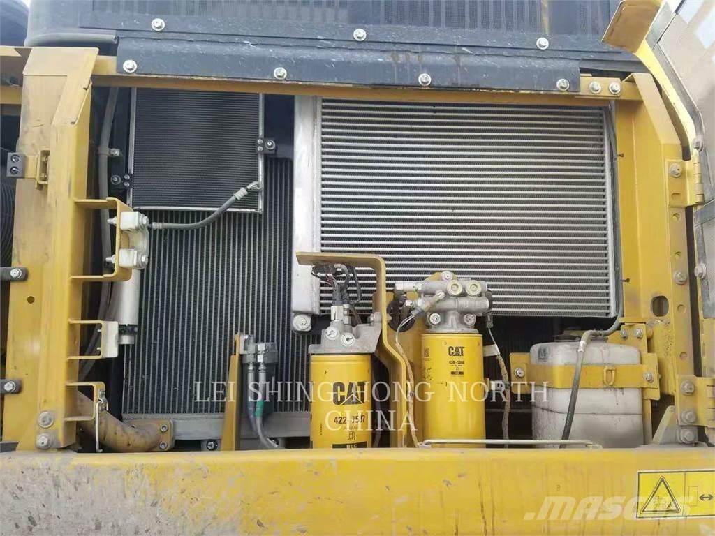 CAT 336D2 Paletli ekskavatörler