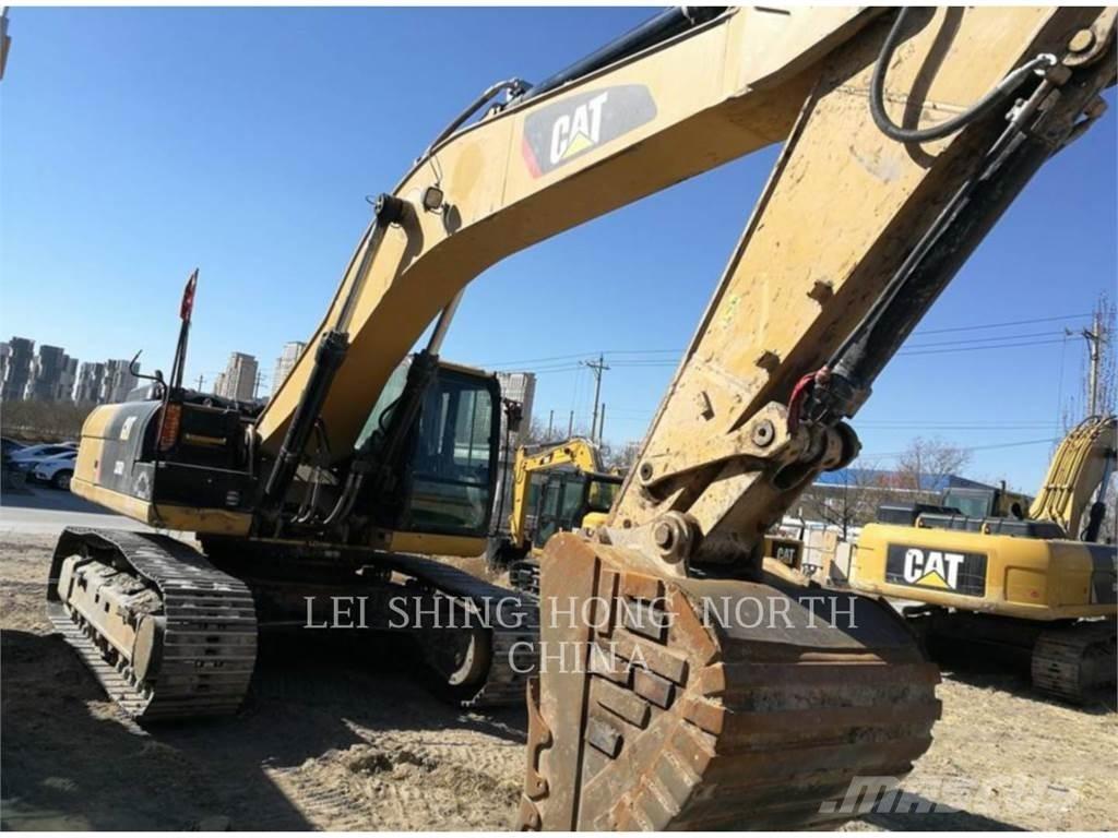 CAT 336D2 Paletli ekskavatörler