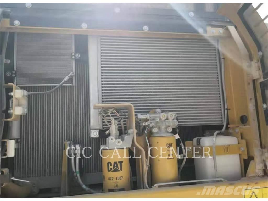 CAT 336D2 Paletli ekskavatörler