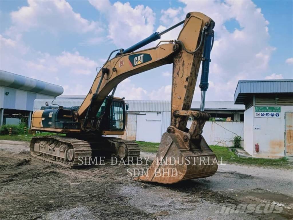 CAT 336D2 Paletli ekskavatörler