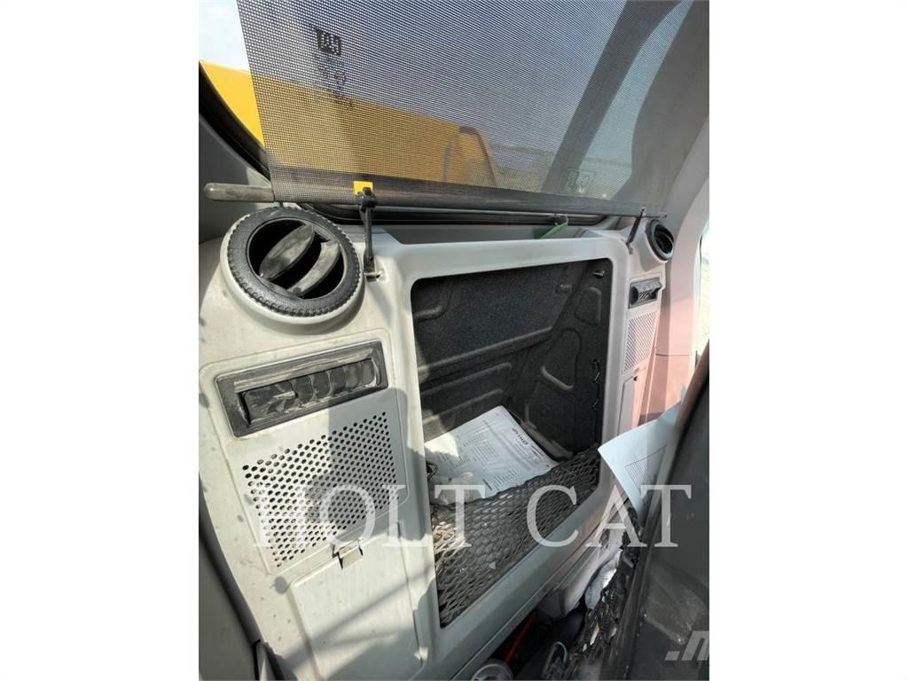 CAT 340 12 Paletli ekskavatörler