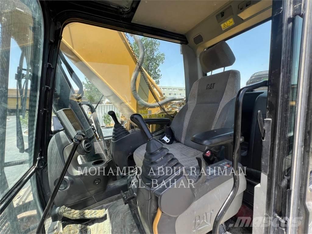 CAT 340D2L Paletli ekskavatörler