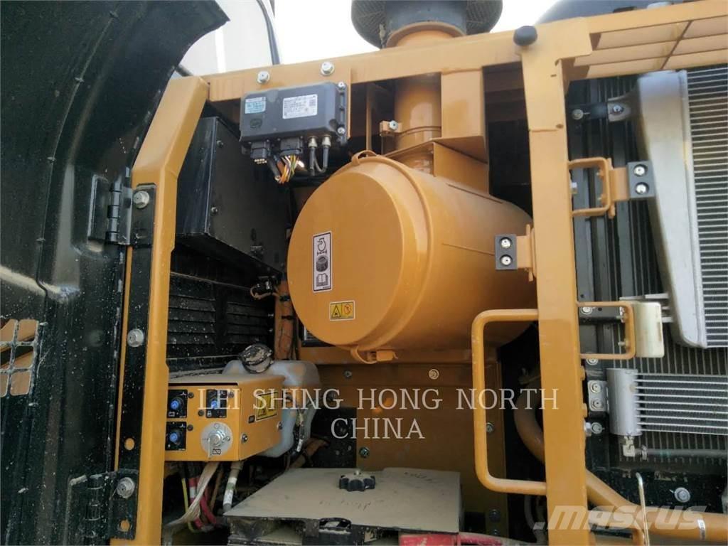 CAT 340D2L Paletli ekskavatörler