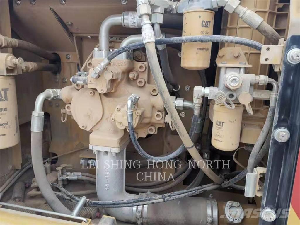 CAT 340D2L Paletli ekskavatörler