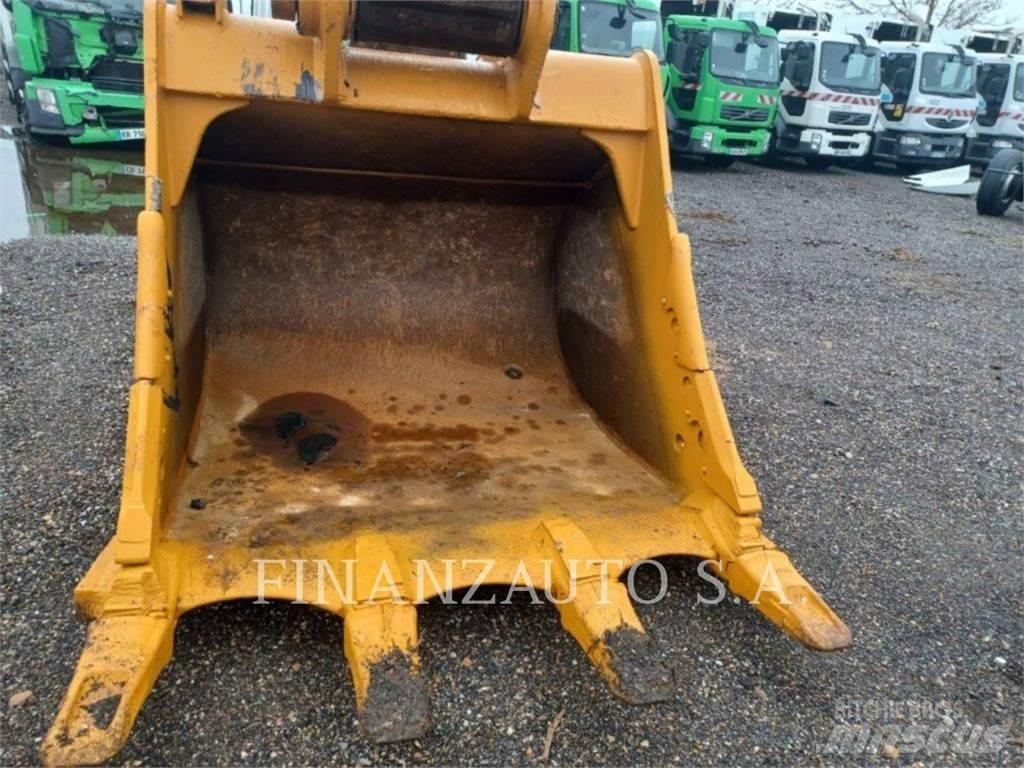 CAT 349D Paletli ekskavatörler