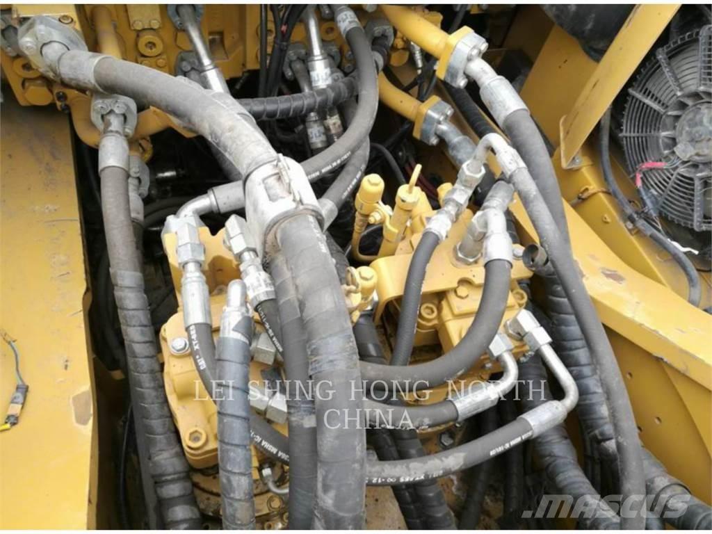 CAT 349D2 Paletli ekskavatörler
