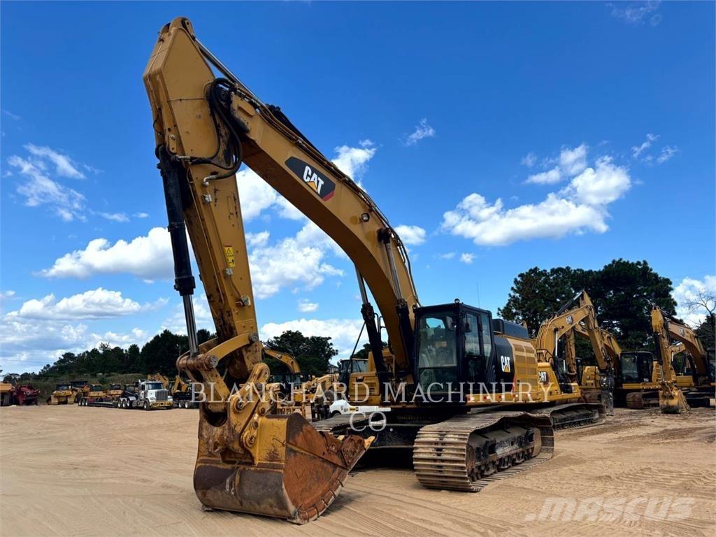 CAT 349F Paletli ekskavatörler