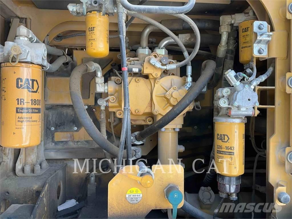 CAT 349FL + Paletli ekskavatörler