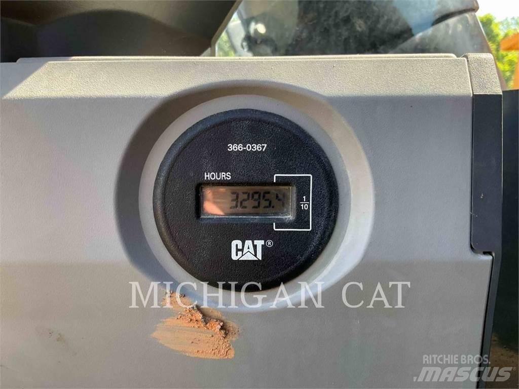 CAT 349FL QZ1+ Paletli ekskavatörler