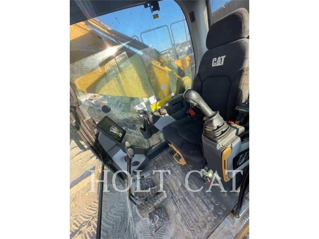 CAT 352 11 Paletli ekskavatörler