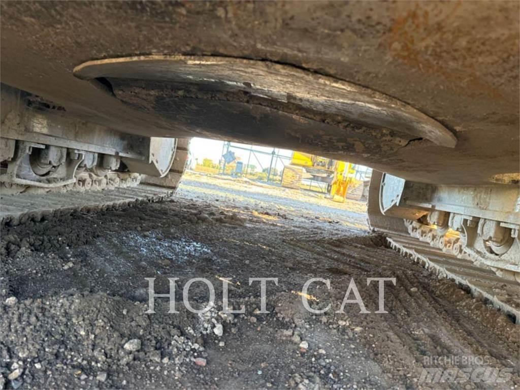 CAT 352 11 Paletli ekskavatörler