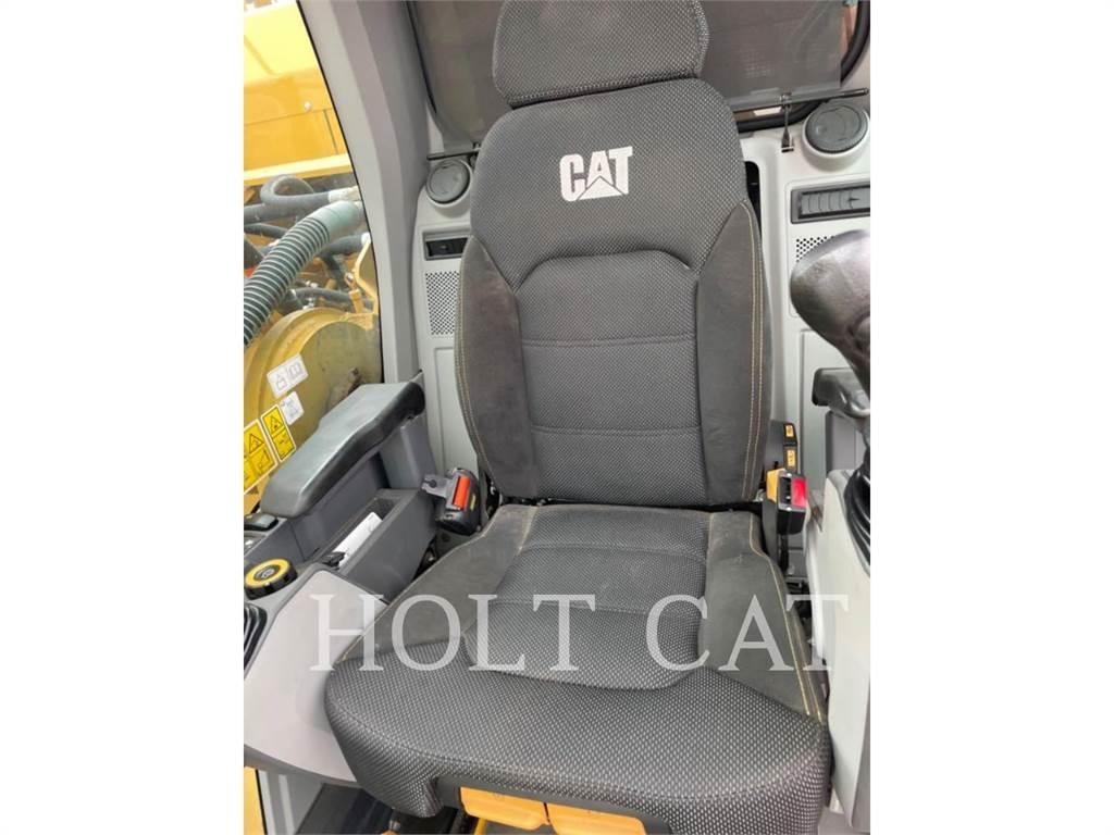 CAT 352 11 TC Paletli ekskavatörler