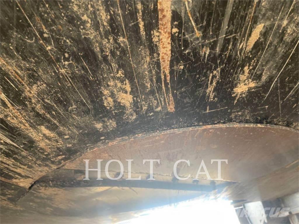 CAT 352 12 Paletli ekskavatörler