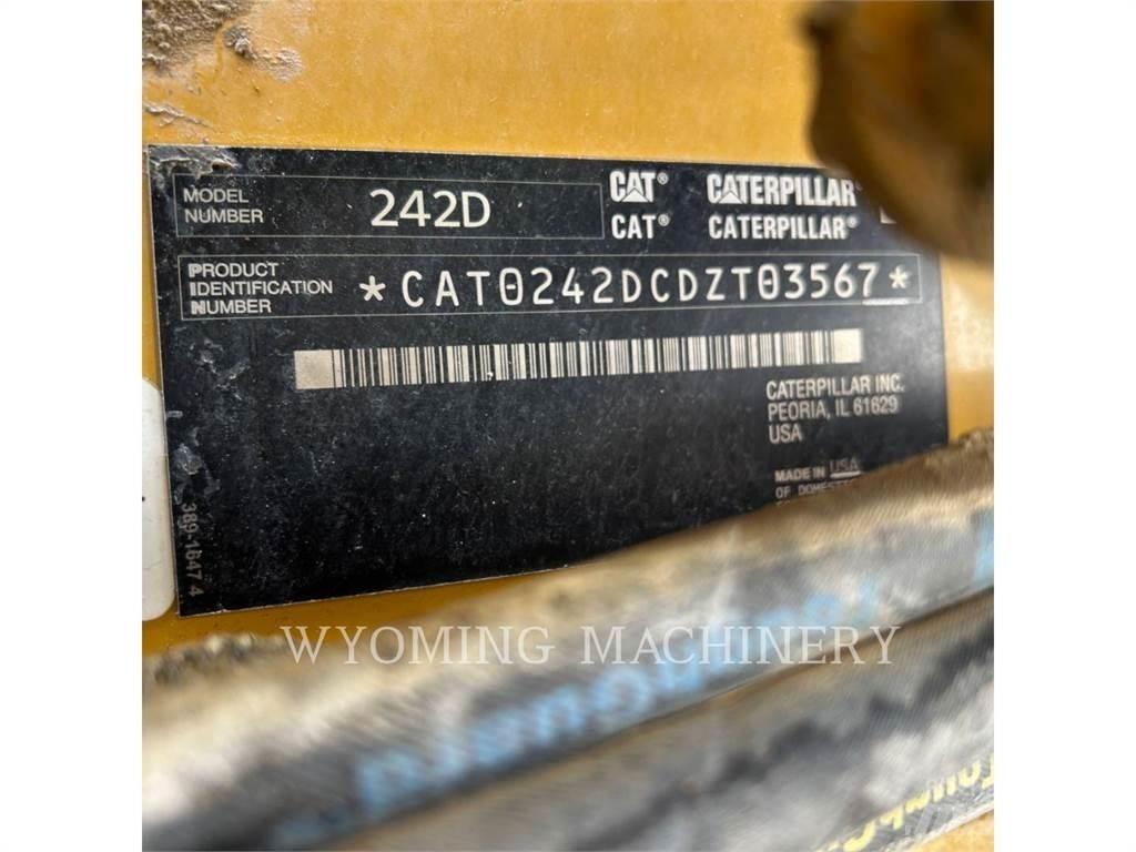 CAT 352D Skid steer loderler