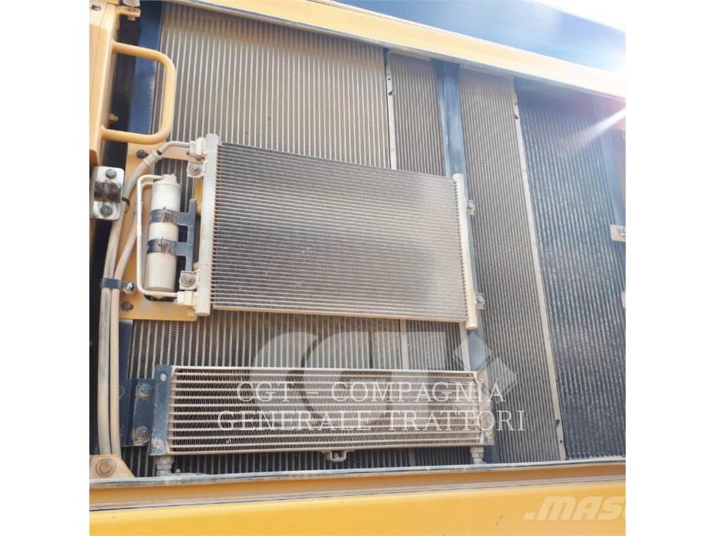 CAT 352F Paletli ekskavatörler