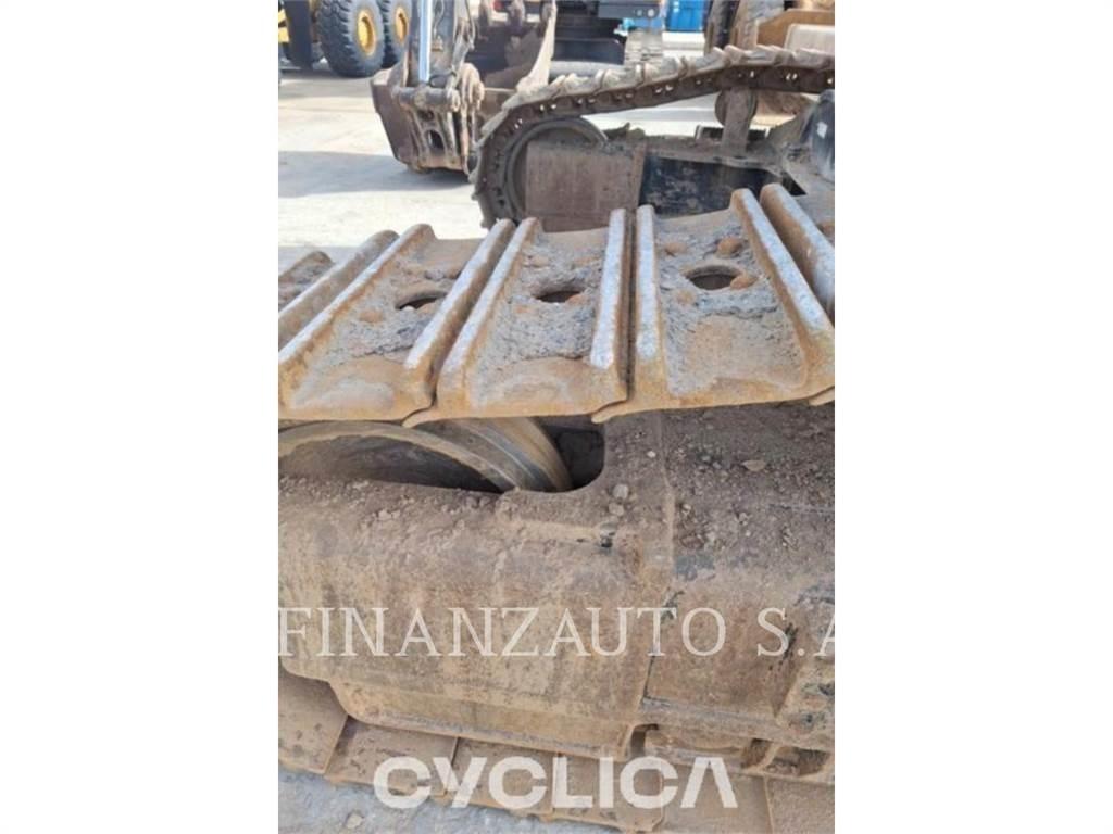 CAT 352FL Paletli ekskavatörler