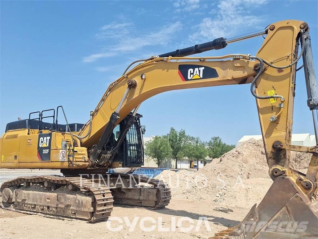 CAT 352FL Paletli ekskavatörler