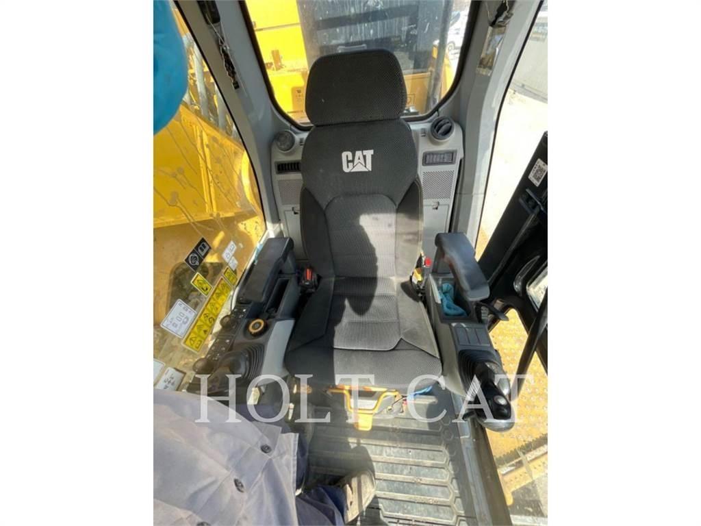 CAT 374 Paletli ekskavatörler