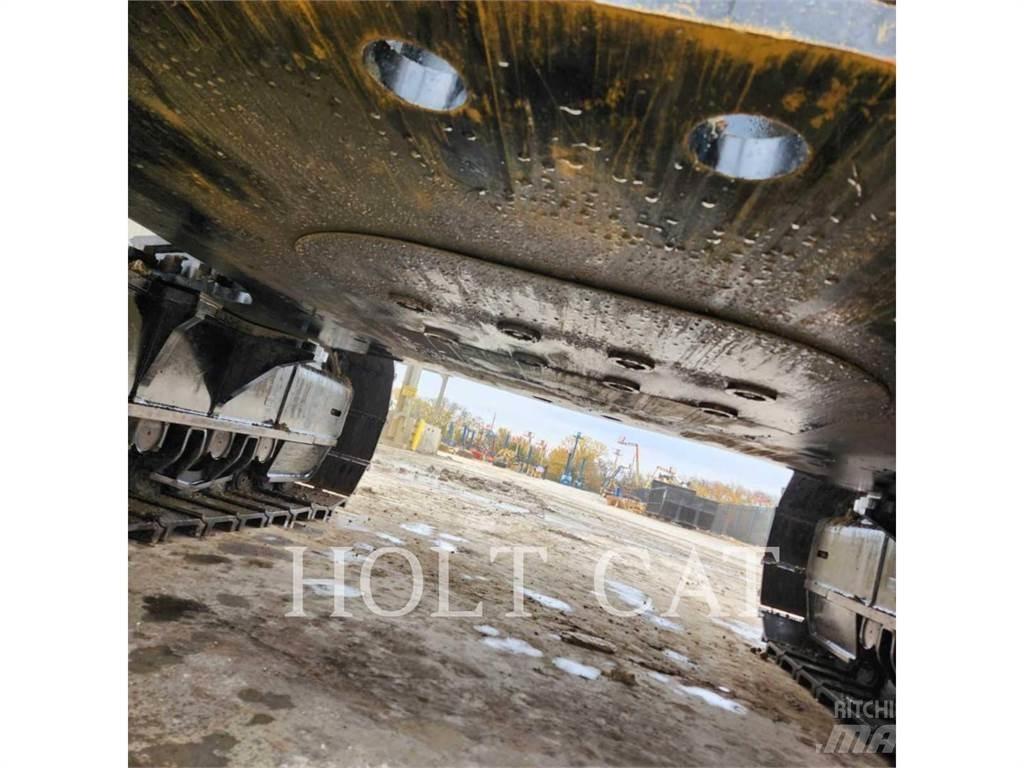 CAT 374 Paletli ekskavatörler