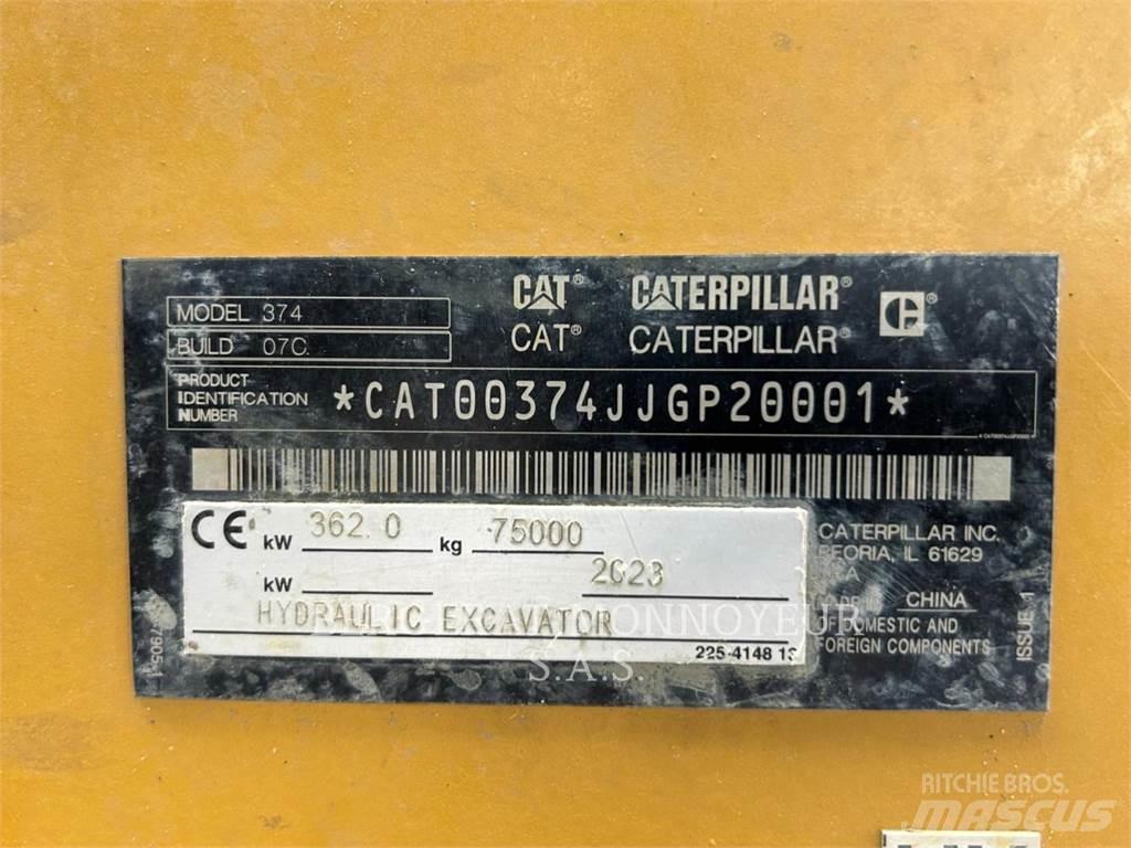 CAT 374 Paletli ekskavatörler