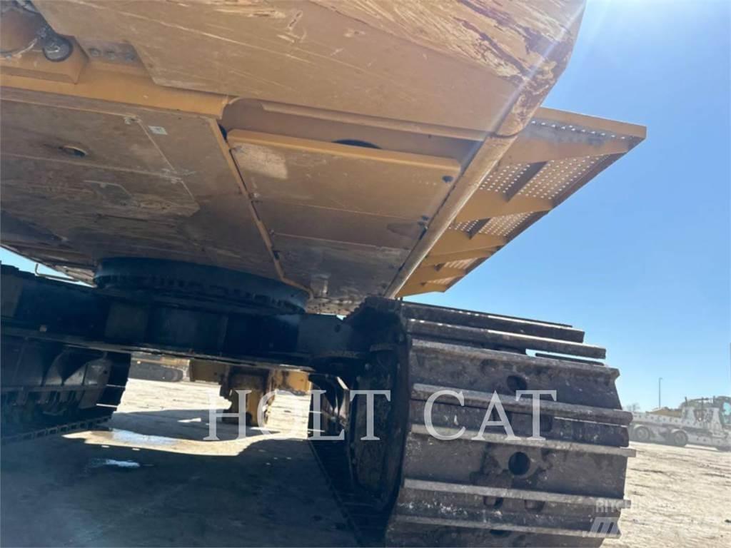 CAT 374 Paletli ekskavatörler