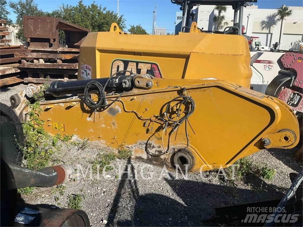 CAT 374 QZ1 Paletli ekskavatörler
