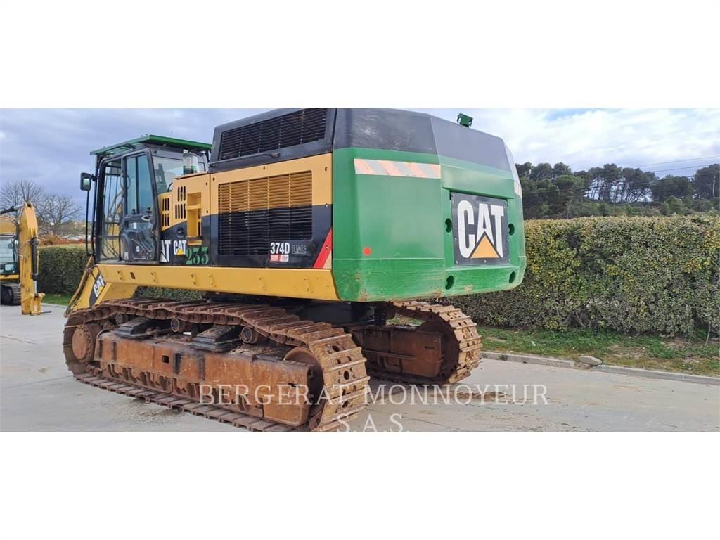 CAT 374D Paletli ekskavatörler