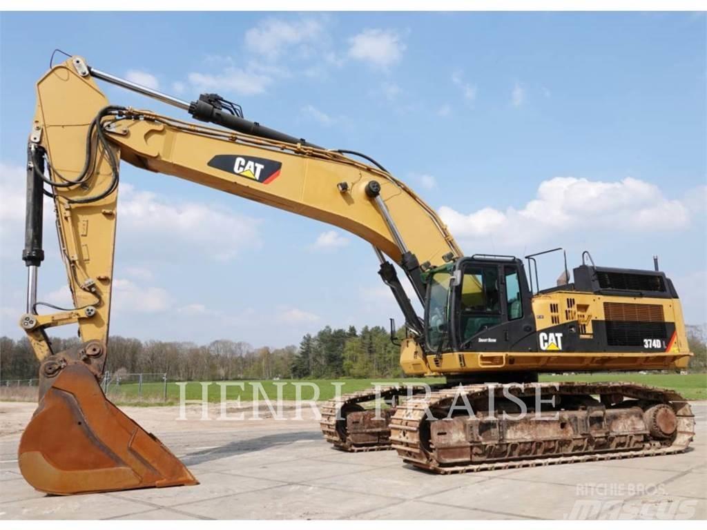 CAT 374D Paletli ekskavatörler