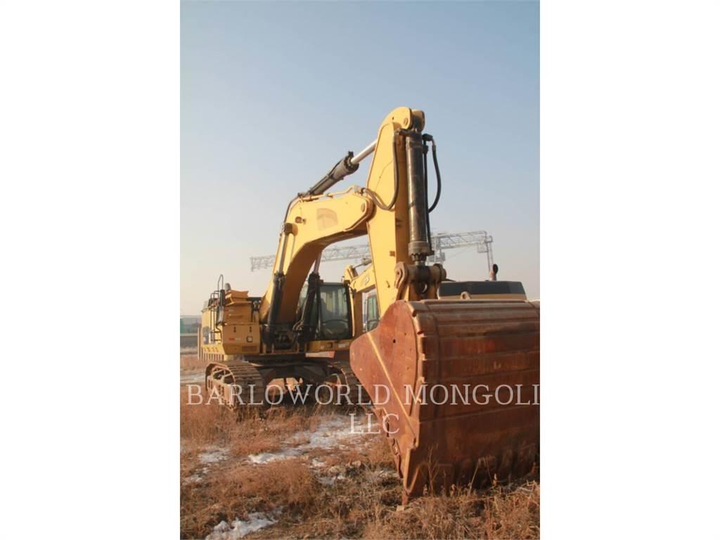CAT 374DL Paletli ekskavatörler