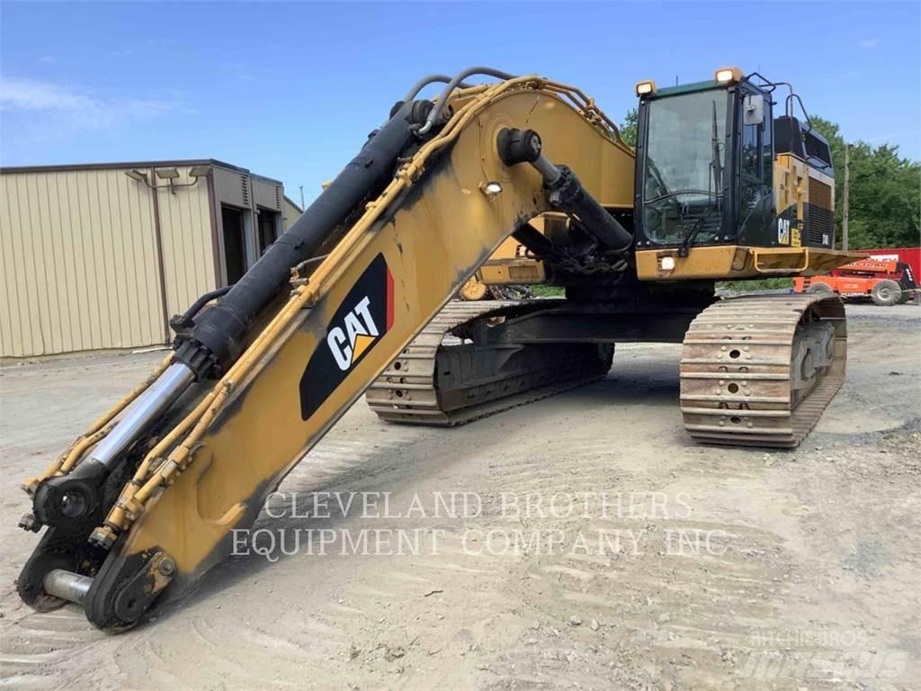 CAT 374DL Paletli ekskavatörler